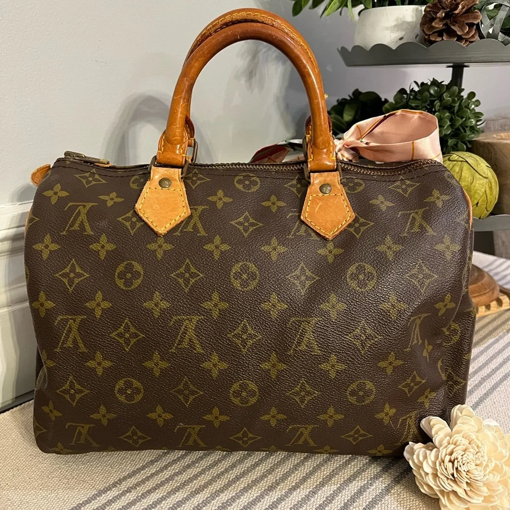 LV Speedy 30 - Picture 2 of 10